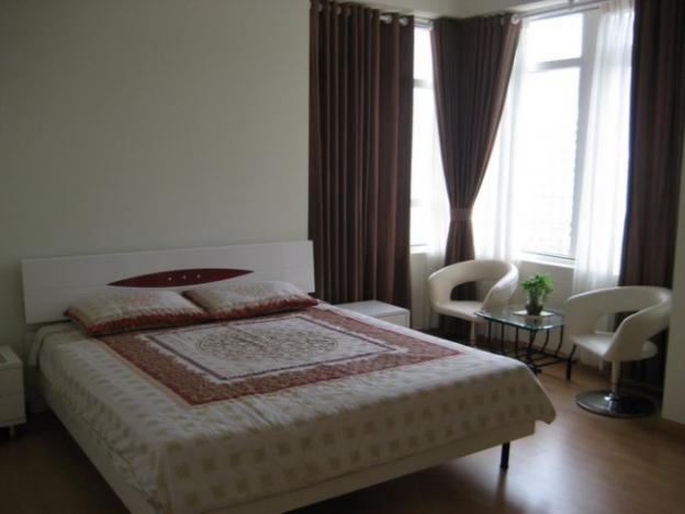 Cho thuê căn hộ chung cư Saigon Pearl, quận Bình Thạnh, 3 phòng ngủ, nội thất châu Âu, giá 26 tr/th 12488203