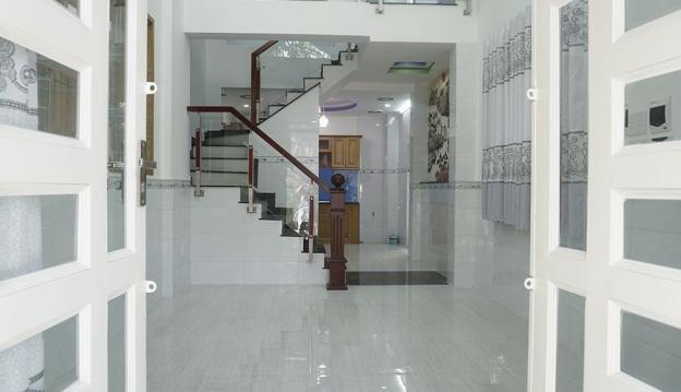 Nhà 2 lầu có sổ riêng đường Phan Văn Hớn, Quận 12 11973296