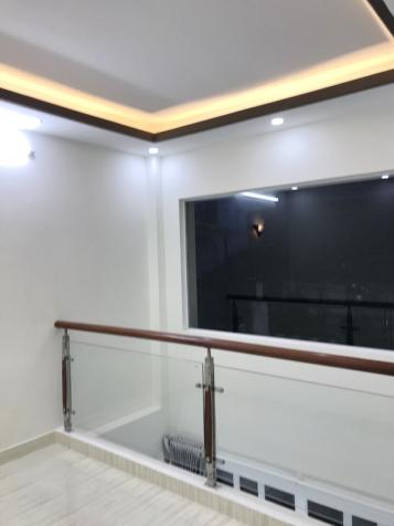 Bán gấp nhà 1 lửng 2 lầu mới đẹp, hẻm 88 Nguyễn Khoái, Quận 4 (nở hậu 6m) 12032346