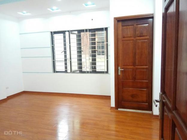 Bán nhà ngõ 204 Lê Thanh Nghị thông 75 Giải Phóng, DT 40m2 x 5 tầng mới đẹp, giá 3.9 tỷ 11988231