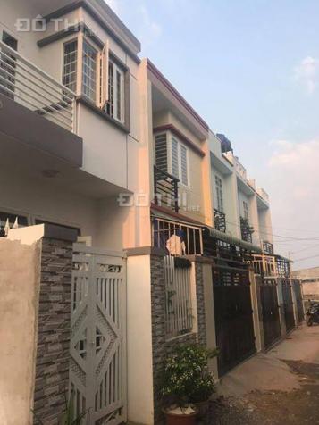 Nhà mới khu vực Đoàn Nguyễn Tuấn, Hưng Long, giá chỉ 450 triệu nhận nhà ở ngay 12006036