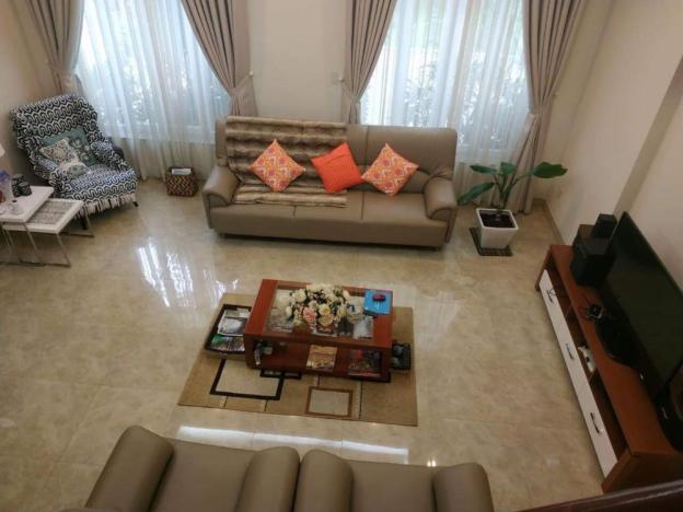Chính chủ bán gấp villa tại đường 12, P. Bình An, Quận 2, TP. HCM, diện tích 10 x 27m, giá 33tỷ2 12165024