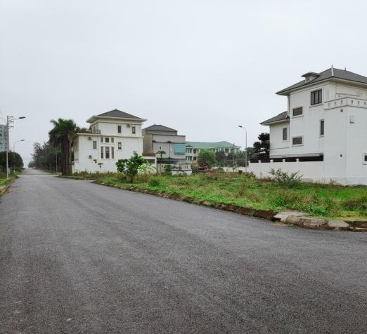 Cần bán lô đất nằm tại trung tâm thị xã biển Cửa Lò, Nghệ An, 200m2 12063661