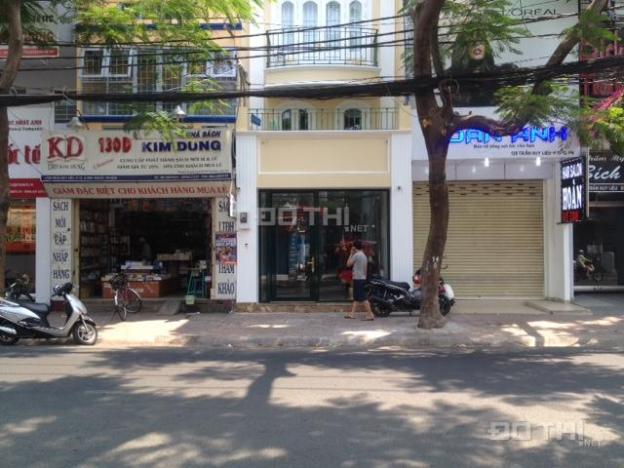 Nợ ngân hàng chủ nhà cần bán gấp 2 MT đường Phan Văn Trị, Q5, gần Nguyễn Trãi, 4.3x12m, giá 9.5 tỷ 12090596