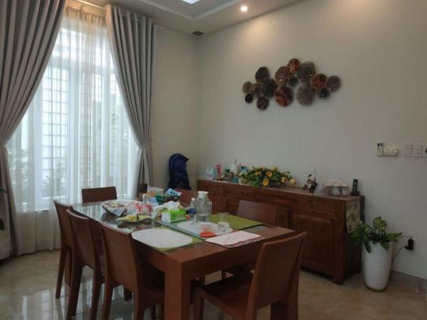 Bán gấp villa tại đường Quốc Hương, P. Thảo Điền, Quận 2, Tp. HCM, diện tích 400m2, giá 37,1 tỷ 12263777