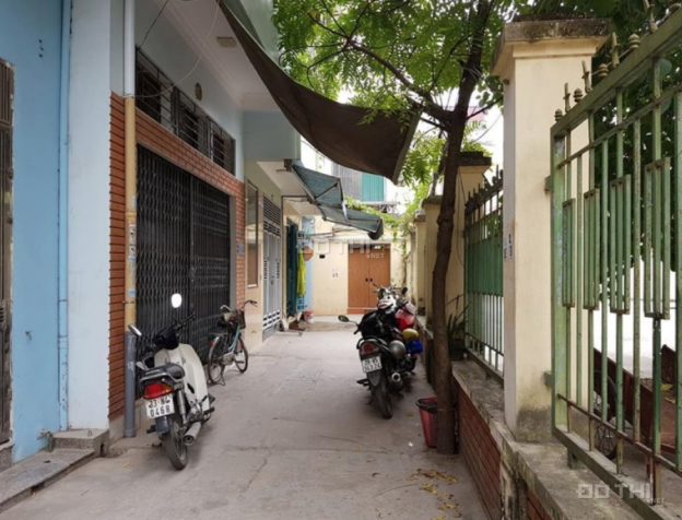 Bán nhà phố Lê Hồng Phong, cạnh chợ Hà Đông, S 30m2, 3 tầng, giá 1,3 tỷ, LH 086.9999.588 12125495