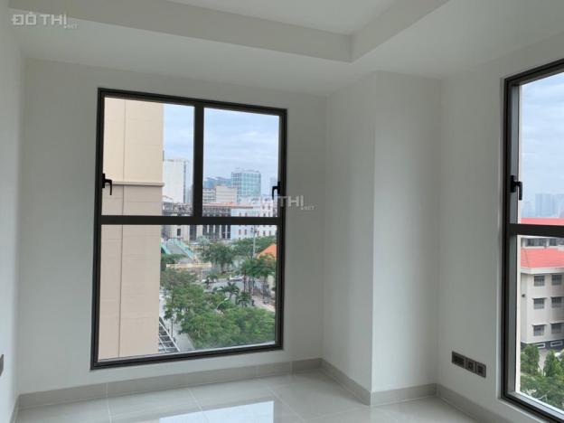 Bán căn hộ Saigon Royal, Quận 4, 3.7 tỷ/ 49m2 (căn góc) view hồ bơi 12324707