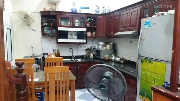 Cần bán gấp nhà phố Quỳnh Mai DT 30m2, 4 tầng, nhà đẹp, giá 2.95 tỷ. LH 0948241868 12388384