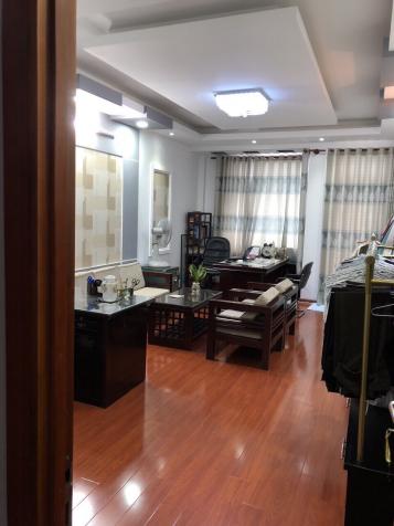 Cần bán nhà trệt, 3 lầu đường Nguyễn Kiệm, P4, quận Phú Nhuận, giá 8 tỷ 12432743