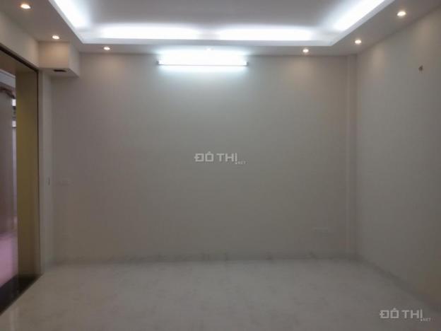 Chính chủ cần bán căn nhà phân lô tại ngõ 1 phố Phạm Tuấn Tài, DT 50 m2 x 5T, đẹp, giá 5,6 tỷ 12422662