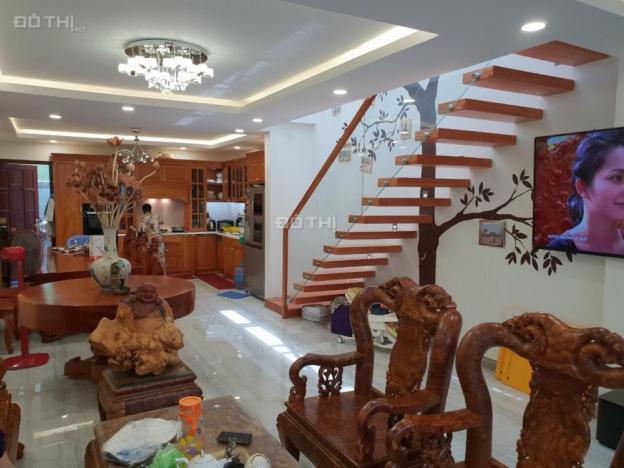 Bán nhà riêng tại Đường Nguyễn Văn Giáp, Phường Bình Trưng Đông, Quận 2, HCM, DTXD 99m2, giá 11 tỷ 12428985
