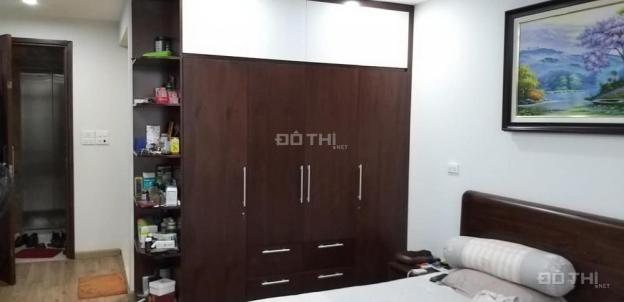 Bán nhà mặt phố Nghi Tàm, 40m2, 7 tầng, giá 11 tỷ, 0963911687 12432448