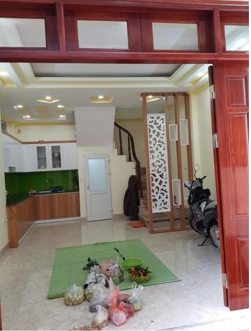 Nhỉnh 3 tỷ, nhà mới ở luôn, trung tâm Đống Đa, LH 0977.95.75.38 12461476