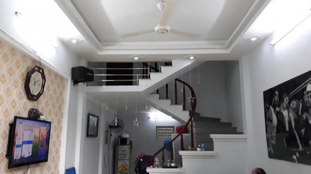 Bán nhà 600 triệu 2 tầng 42m2 (hướng Đông Nam) ngõ đường 19/5 12568463