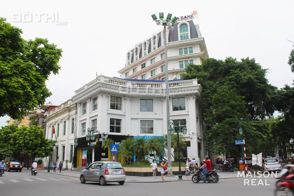 Cho thuê nhà mặt phố Bà Triệu 350m2, 3 tầng mặt tiền 12m, Quận Hai Bà Trưng, Hà Nội 12454840