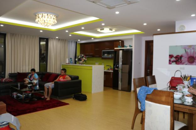 Cho thuê căn hộ Long Giang - 173 Xuân Thủy 120 m2 - 3 phòng ngủ, đầy đủ nội thất đẹp - sang trọng 12600965