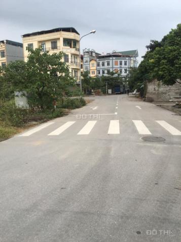 CC gửi bán đất tái định cư Phú Diễn, đường phân lô bàn cờ, ô tô vào nhà, DT 40m2. LH 0962565333 12471005