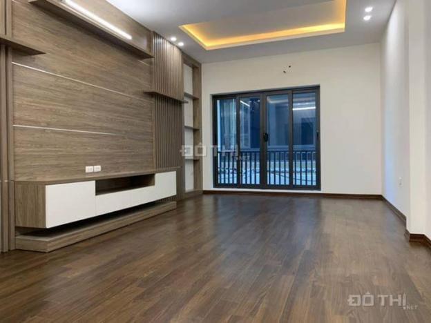 Bán gấp nhà Hai Bà Trưng, DT 32m2, 5T, MT 4m, nhà đẹp, giá yêu thương. LH Trần Xuân 0982932942 12474059