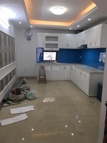 Bán nhà Hoàng Ngân, DT 40m2, xây 5 tầng mới, 2 mặt thoáng giá 4.5 tỷ. LH 0972638668 12492273