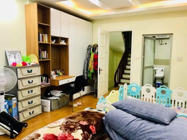 Bán nhà Tam Trinh, nhà đẹp, ô tô, 33m2, 4 tầng, giá 2.3 tỷ, 0869622680 12566562