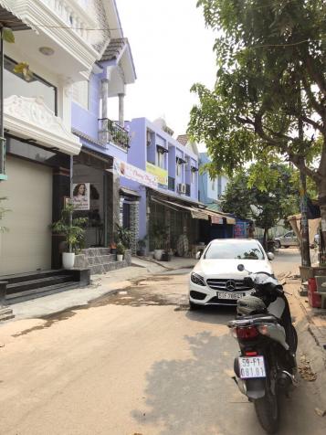 Cần bán nhà mặt tiền hẻm nhựa Phú Thuận 10m, sát cạnh Khu Savimex, Quận 7 DT 3,7x14m, 2 lầu  12605616