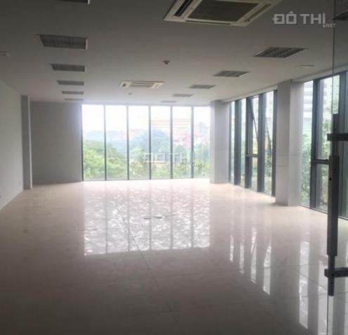 Cho thuê văn phòng tại tòa nhà Lakeside Tower, 10 tầng, view hồ Chùa Láng, DT 80m2, 0974949562 12509710