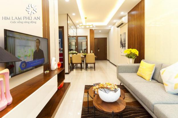 Cần bán căn hộ C-11-01 Him Lam Phú An, giá 2.2 tỷ, hướng Đông Nam, view hồ bơi 12635131