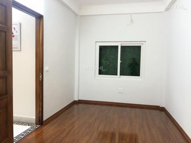 Bán nhà phố Lãng Yên kéo dài, Trần Khát Chân, 50m2 có sân riêng, giá 4 tỷ, tiện đường, trường 12519340