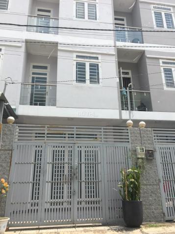 Cần ra đi nhanh trong tháng 4/2019 căn nhà đường 898, Phường Phú Hữu, Quận 9 12552357