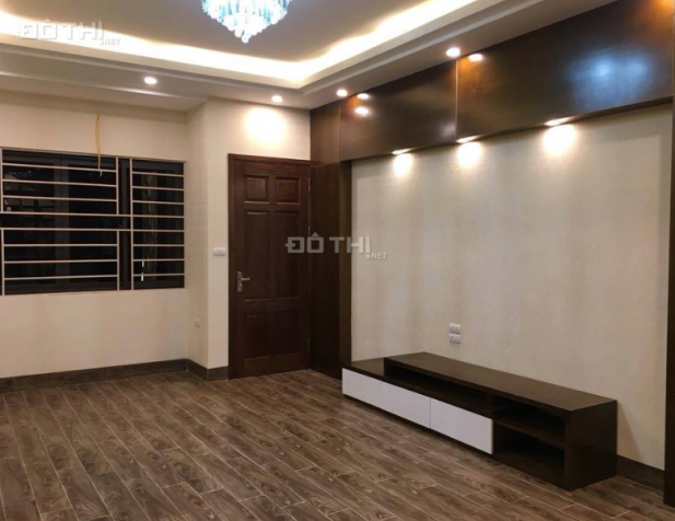 Bán nhà Láng Thượng 50m2 x 5T, hướng ĐN, nhà đẹp về ở ngay. Giá 4.1 tỷ 12555586