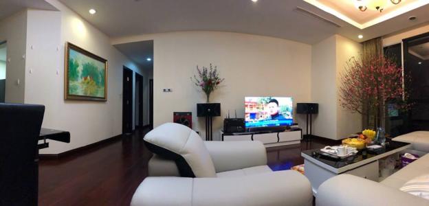 Cho thuê Royal City căn 2PN cơ bản 12 tr/th, full 15tr/th - 105m2. LH: 0964399884 12625447