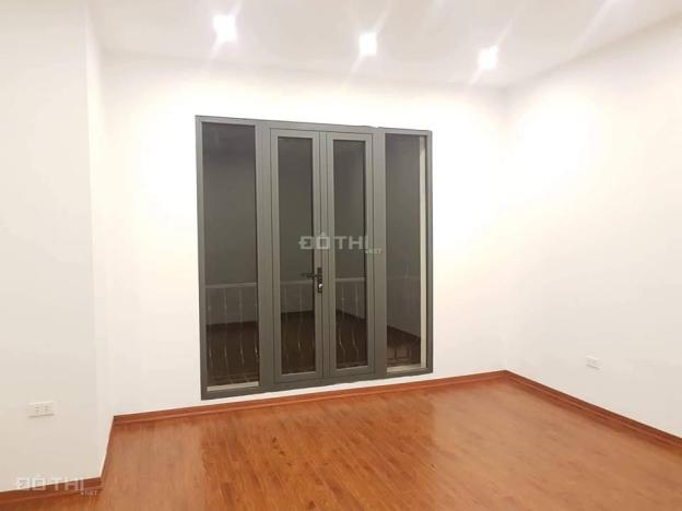 Bán nhà riêng phố Thanh Nhàn, 2 mặt thoáng, sân chơi, ở ngay 48.2m2, 3.7 tỷ. LH: 0868 451 555 12509372