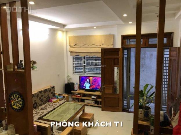 Chính chủ bán nhà ngõ 418 Đê La Thành, Đống Đa, 3 tầng x 50m2, đầy đủ nội thất, sổ đỏ, ở ngay 12594316