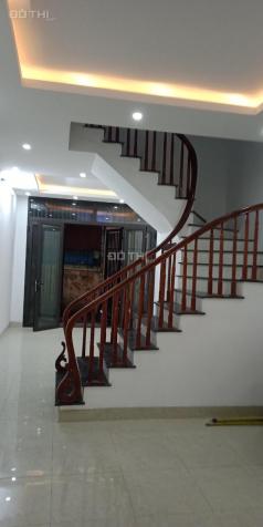 Nhà đẹp mới phố Giáp Bát - Kinh doanh tấp nập, ô tô tránh, 50m2, giá 4 tỷ 12595377