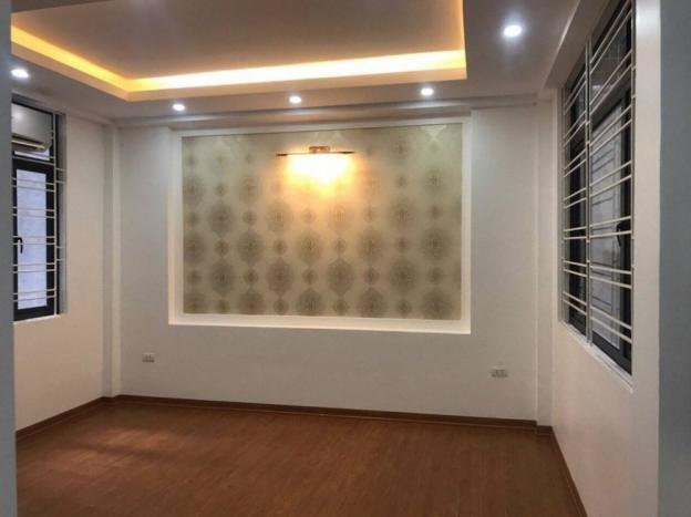 Chính chủ bán nhà ngõ đẹp, 5 tầng phố Dịch Vọng, 36m2, MT 3,5m, giá 3,6 tỷ 12603636