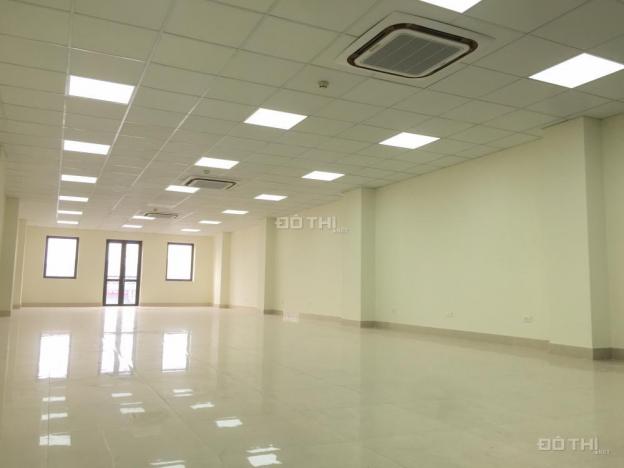 Chính chủ cho thuê sàn văn phòng, showroom, ngay tại số 11 Nguyễn Xiển, Thanh Xuân, 110m2, giá rẻ 12495222