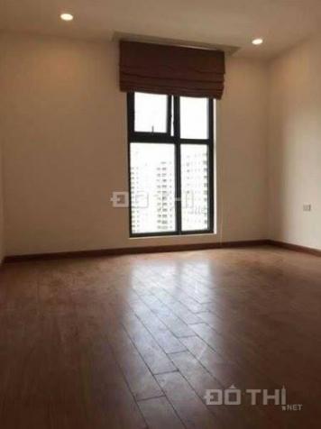 Cho thuê căn hộ chung cư Hà Nội Center Point, 3 PN sáng, nội thất cơ bản, giá 12 tr/tháng 12635726