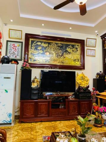 Bán nhà Trần Thái Tông - 5 tầng - ngõ to 3m - 3,3 tỷ - tặng nội thất 1 tỷ. LH 0962224334 12643151