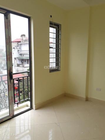 Chính chủ bán nhà mới xây 4 tầng sổ đỏ, gần hồ Giao Quang, Đại Mỗ vị trí vô cùng thuận tiện 12646705