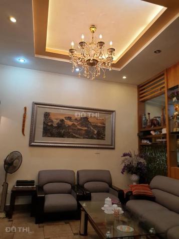 Bán nhà tặng nội thất, nhà 5 tầng phố Chùa Bộc, DT 50m2, giá chỉ 6.2 tỷ. LH: 0343997777 12651135