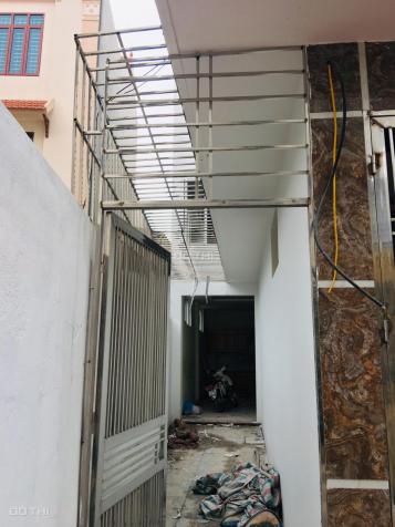 Bán nhà xây mới (38M*4T*3PN), sát cổng làng Xa La, Phùng Hưng, giá 2.1 T 0989917246, ô tô đỗ 10m 12653070