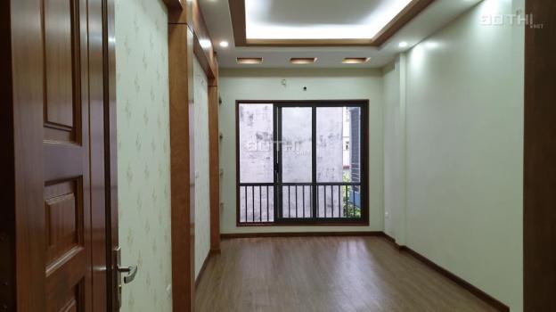 Bán nhà đường Láng, Đống Đa, 37m2 x 5T, nhà mặt ngõ nông, 2 mặt thoáng, vị trí trung tâm, 3.7 tỷ 12653158