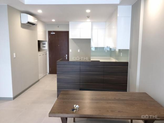 Trải nghiệm ở ghép CHCC Q. 4, dạng dorm (KTX) giường tầng, đầy đủ tiện nghi, hồ bơi miễn phí 12665317