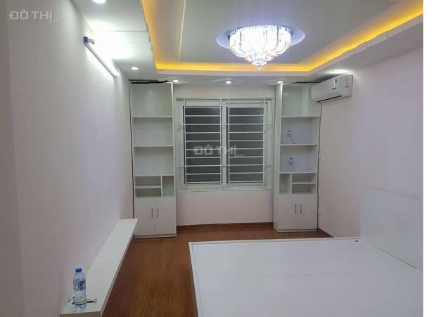 Bán nhà Hai Bà Trưng, 30m2 kinh doanh sầm uất chỉ 3.3 tỷ. LH 0942222505 12671092