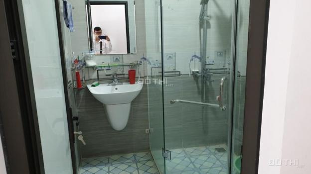 Bán nhà Nguyễn Văn Huyên, Cầu Giấy, 38m2 x 5T, vài bước ra phố lớn, vị trí siêu đẹp, 4.2 tỷ 12672515