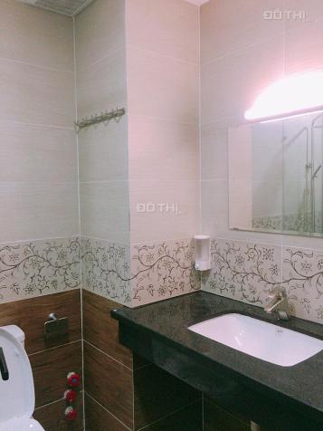 Cho thuê tòa nhà 2 mặt tiền 441 Hai Bà Trưng, góc Trần Quang Khải, Quận 1 12674109