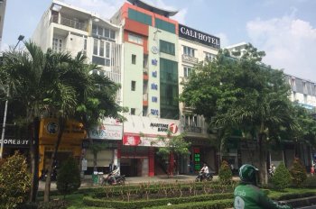 Bán nhà giá rẻ Phan Xích Long, Phú Nhuận, DT: 8x16m, đang cho thuê 230tr/tháng 12675168