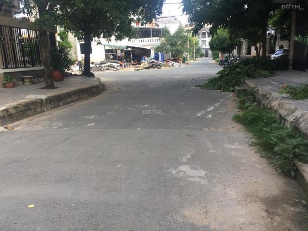 Bán nhà 2MT Nguyễn Văn Hưởng, P. Thảo Điền, Quận 2. DT 5.5x22m, 1T3L, giá 31 tỷ 12690581