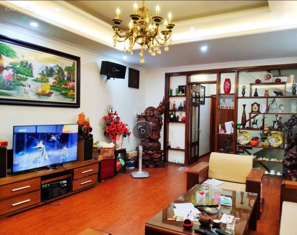 Bán gấp nhà tại Nguyễn Chí Thanh, diện tích 45 m2, 5 tầng, giá 7.9 tỷ. LH 0947 522 466 12494262