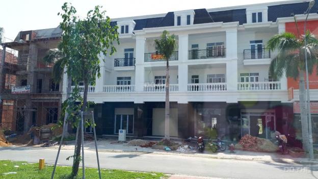 Do cần tiền cho con đi du học nên tôi cần bán 300m2 đất thổ cư 100% tại khu đô thị mới Bình Dương 12694793